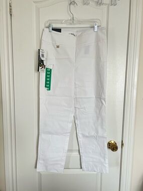 Women's White Pull-On Stretch Pants